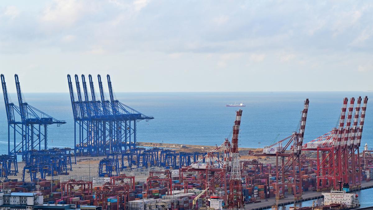 China Merchants Port Holdings Pulls Out of 2M Colombo Port Logistics Venture in Sri Lanka China Merchants Port Holdings Pulls Out of 2M Colombo Port Logistics Venture in Sri Lanka