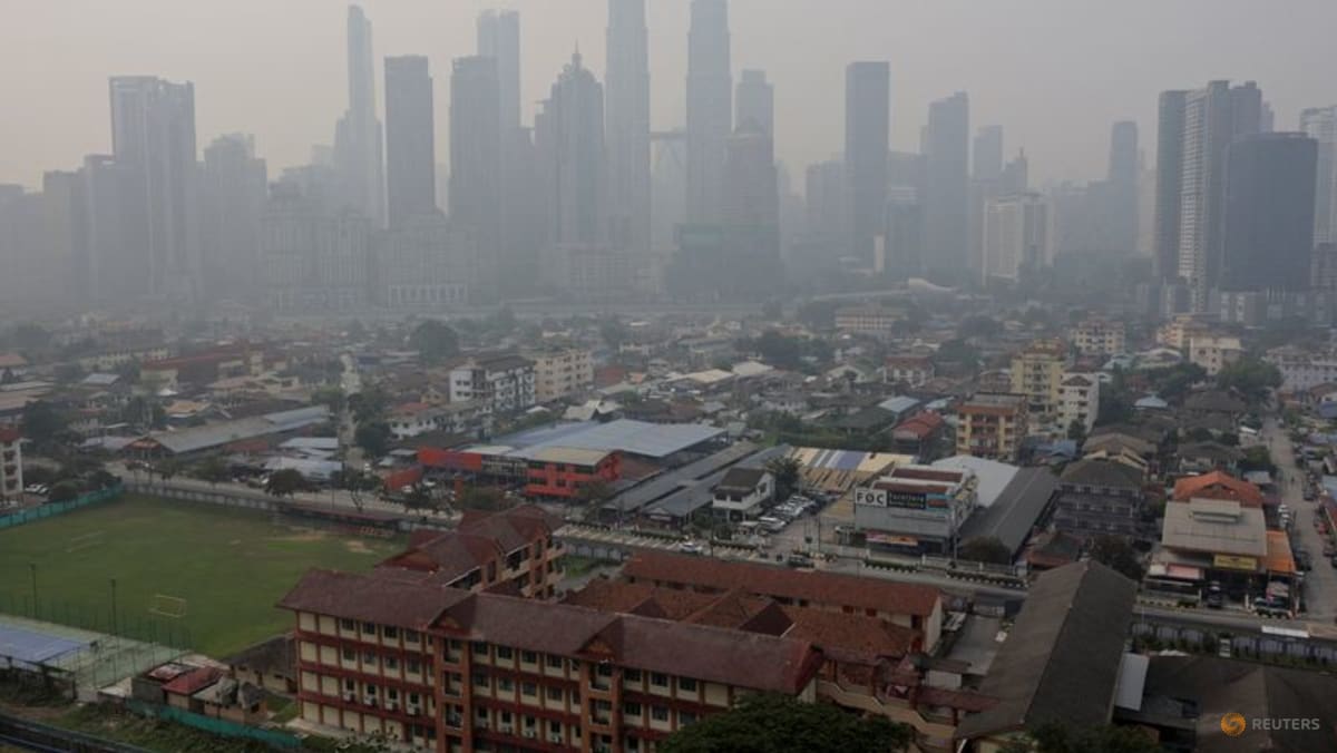 Malaysia Raises Air Quality Threshold for Haze School Closures to 200 API