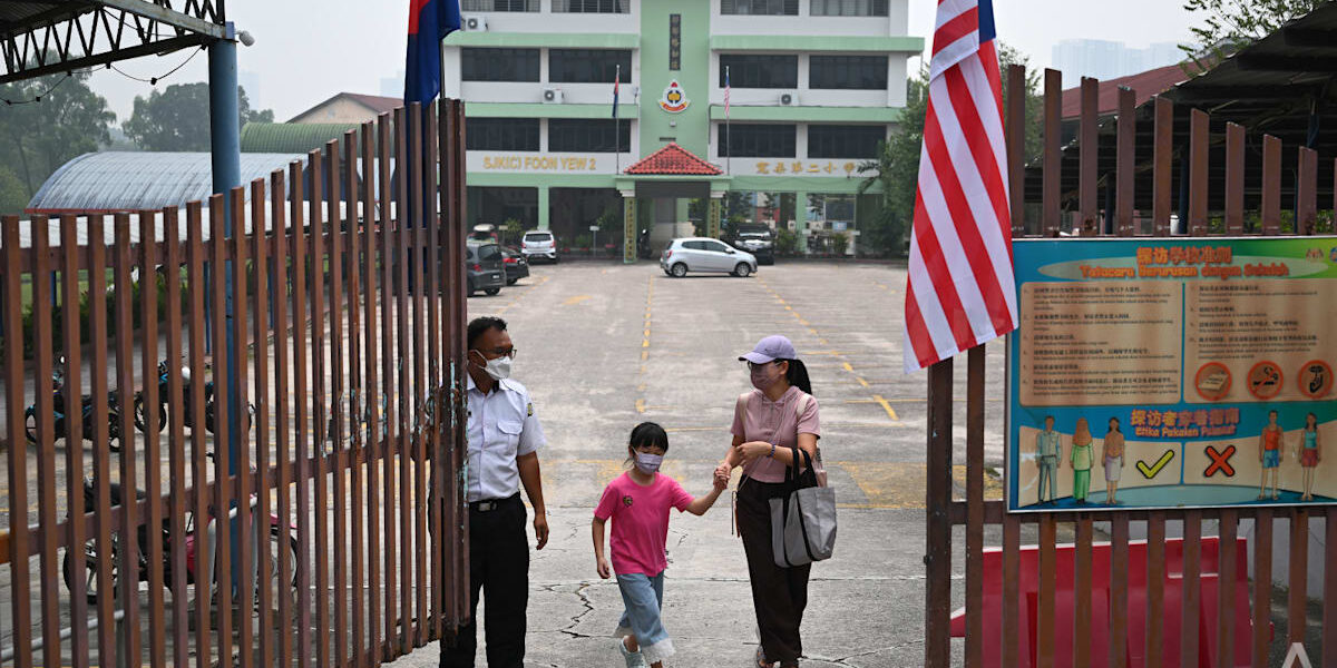 Malaysia Closes 37 Schools Amid Escalating Haze Crisis Malaysia Closes 37 Schools Amid Escalating Haze Crisis