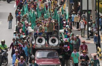 Hundreds Protest in Bangkok Against IMF and World Bank Austerity Policies