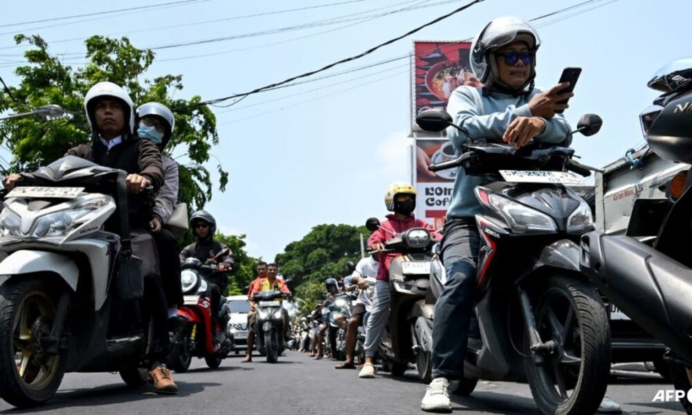 Bali Fuel Shortage Triggers Long Queues and Forces Travelers to Cancel Plans
