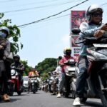 Bali Fuel Shortage Triggers Long Queues and Forces Travelers to Cancel Plans Bali Fuel Shortage Triggers Long Queues and Forces Travelers to Cancel Plans