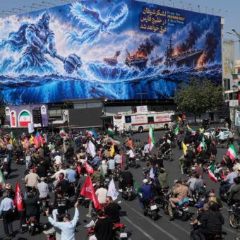 Iran Issues ‘Apocalyptic War’ Warning as U.S. Weighs Renewed Strikes