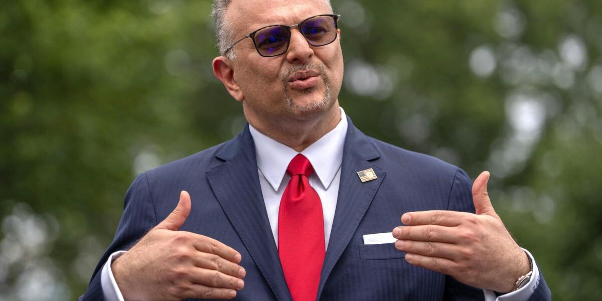 U.S. Envoy Meets Sudan’s Top General in Diplomatic Push to End Ongoing Conflict U.S. Envoy Meets Sudan’s Top General in Diplomatic Push to End Ongoing Conflict