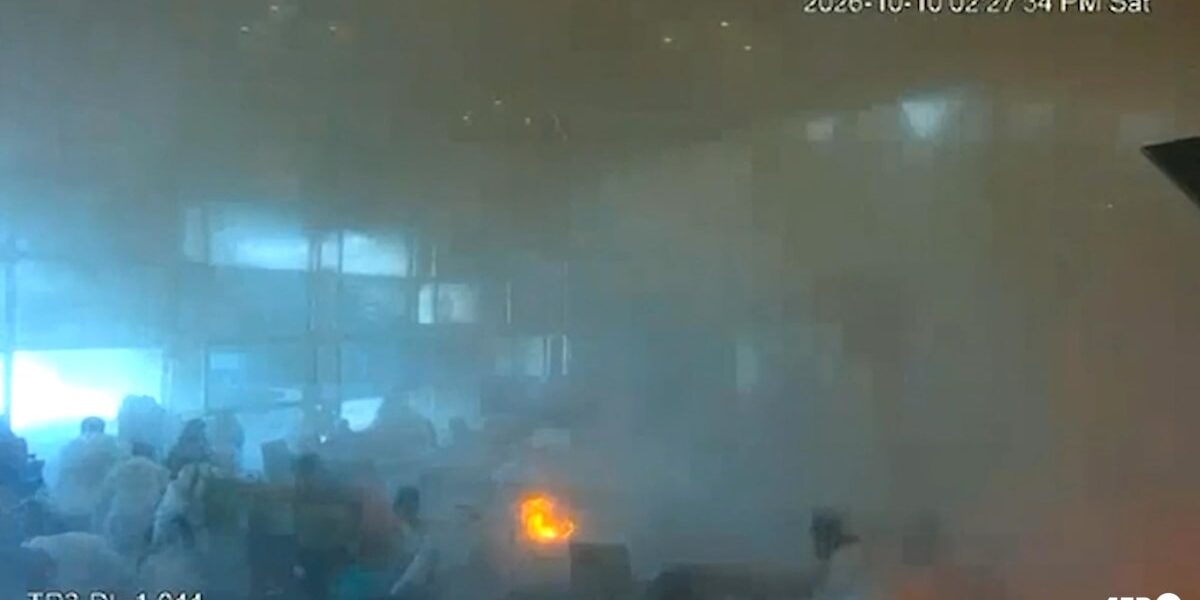 Malaysia Advises Citizens to Postpone Umrah Trips as Saudi Airport Attacks Spark Regional Concerns Malaysia Advises Citizens to Postpone Umrah Trips as Saudi Airport Attacks Spark Regional Concerns