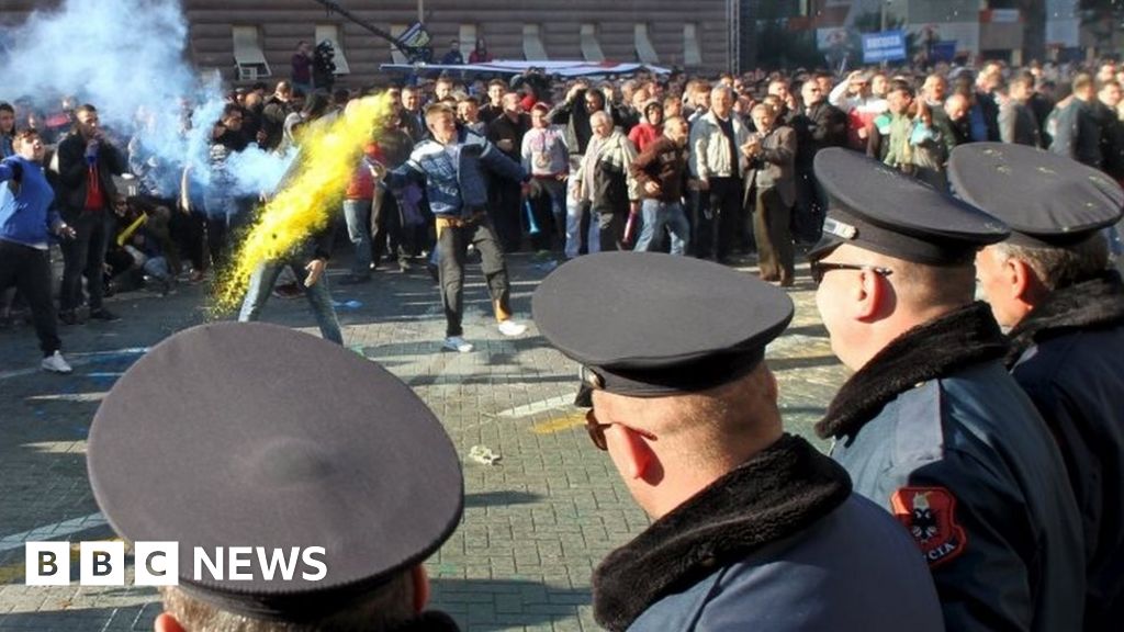 Albanian Students Clash with Police in Education Protest Amid Nationwide Protests Albanian Students Clash with Police in Education Protest Amid Nationwide Protests