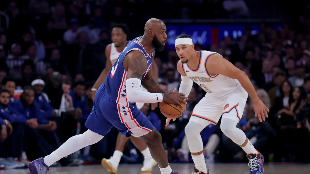 LeBron James Spoils Knicks Banner Night in Philadelphia 76ers Debut