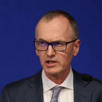 Reserve Bank of Australia Signals Faster-Than-Expected Labor Market Cooling Reserve Bank of Australia Signals Faster-Than-Expected Labor Market Cooling