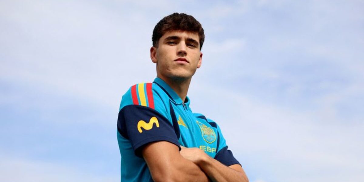 Pau Cubarsi Champions Defender Recognition While Staying Grounded at Home