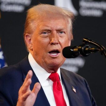 Trump Calls for Capital Punishment for Those Who Murder Firefighters Trump Calls for Capital Punishment for Those Who Murder Firefighters