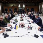 Kremlin Signals Readiness for Trilateral Ukraine Peace Talks in November Kremlin Signals Readiness for Trilateral Ukraine Peace Talks in November