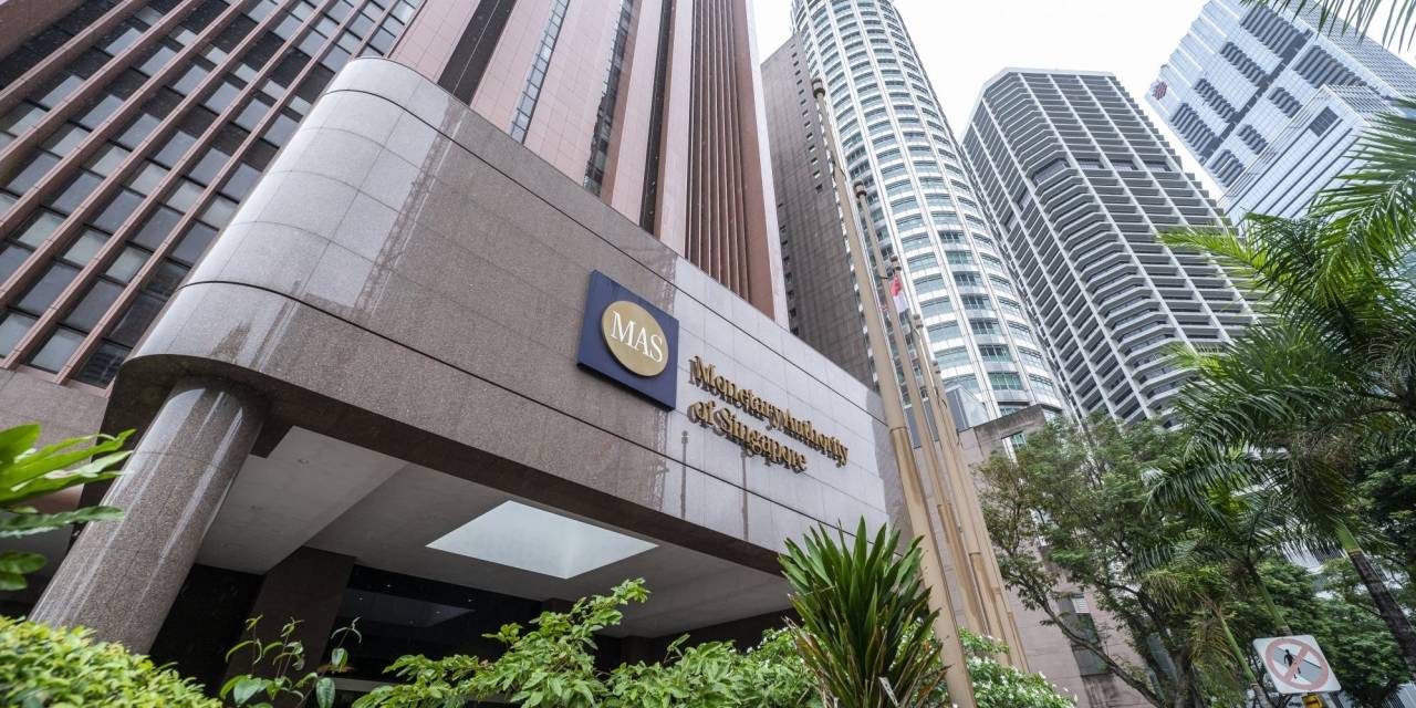 Singapore Central Bank Holds Monetary Policy Steady in Surprise Decision Singapore Central Bank Holds Monetary Policy Steady in Surprise Decision