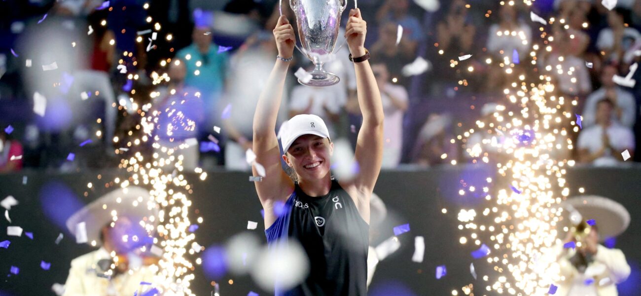 Swiatek’s WTA Finals Fate Uncertain as Year-End Ranking Battle Intensifies