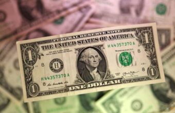 Dollar Slumps as Traders Await CPI Data and Fed Guidance