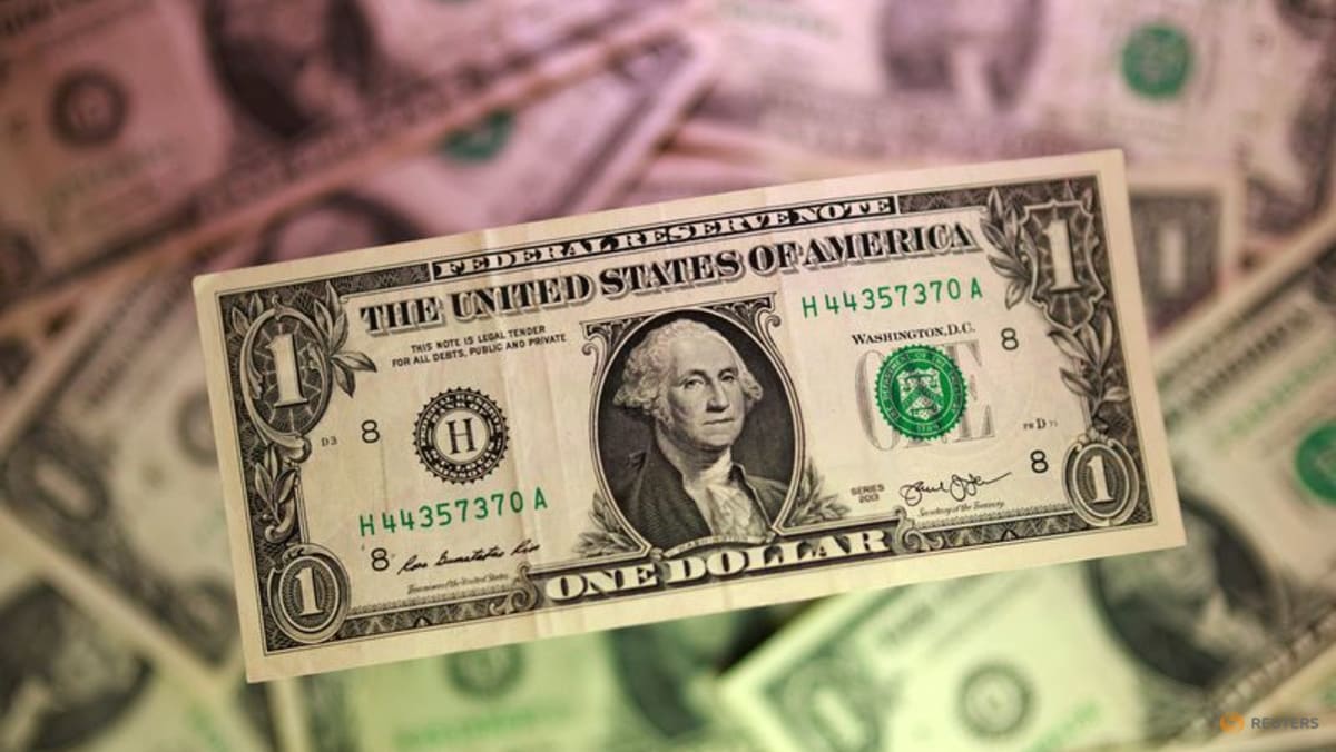 Dollar Slumps as Traders Await CPI Data and Fed Guidance