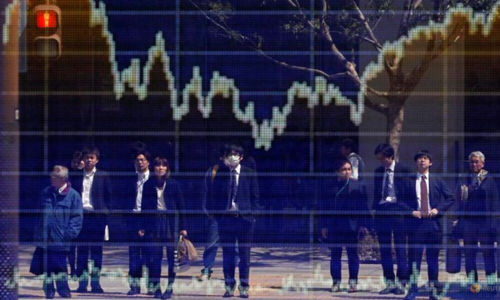 Nikkei Slips as Tech Weakness Offsets Energy Gains in Tokyo Trading Nikkei Slips as Tech Weakness Offsets Energy Gains in Tokyo Trading