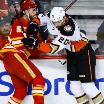 Calgary Flames Secure First Victory of Season in 4-2 Win Over Anaheim Ducks Calgary Flames Secure First Victory of Season in 4-2 Win Over Anaheim Ducks