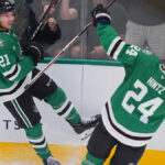 Jason Robertson Leads Stars to Fifth Consecutive Victory Over Islanders