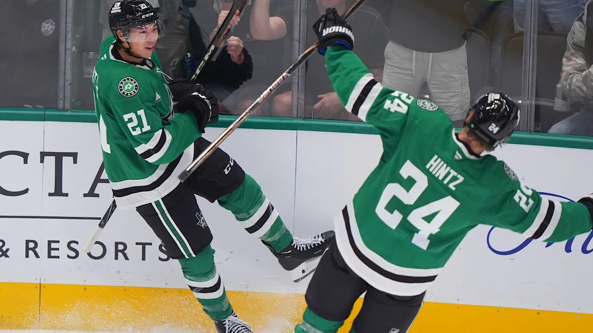 Jason Robertson Leads Stars to Fifth Consecutive Victory Over Islanders