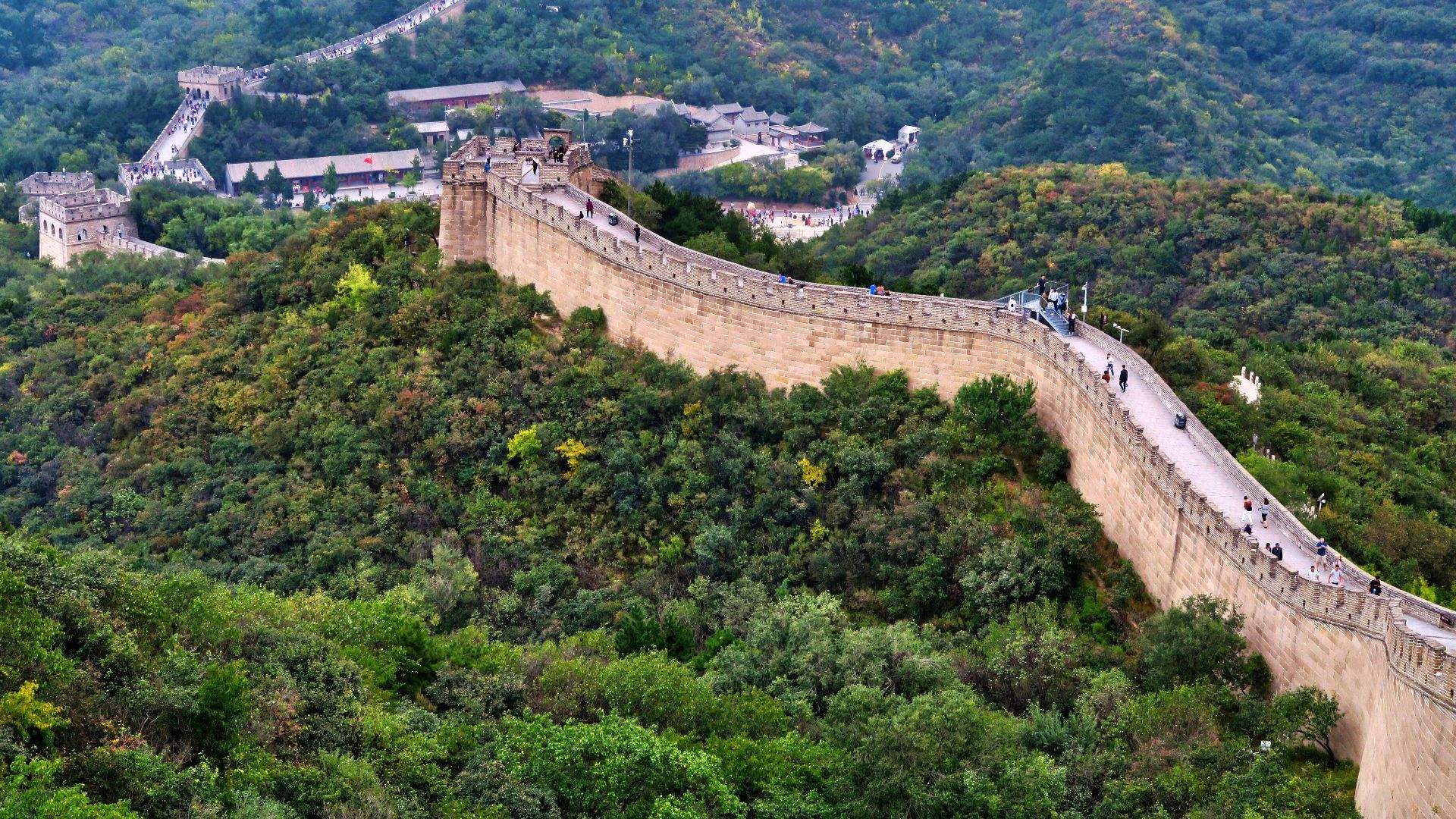 China’s Q3 Economic Growth Poised for Modest Rebound Amid Export Surge