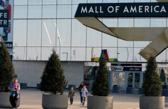 Teen Arrested After FBI Supplies Assault Rifle in Mall of America Plot Teen Arrested After FBI Supplies Assault Rifle in Mall of America Plot