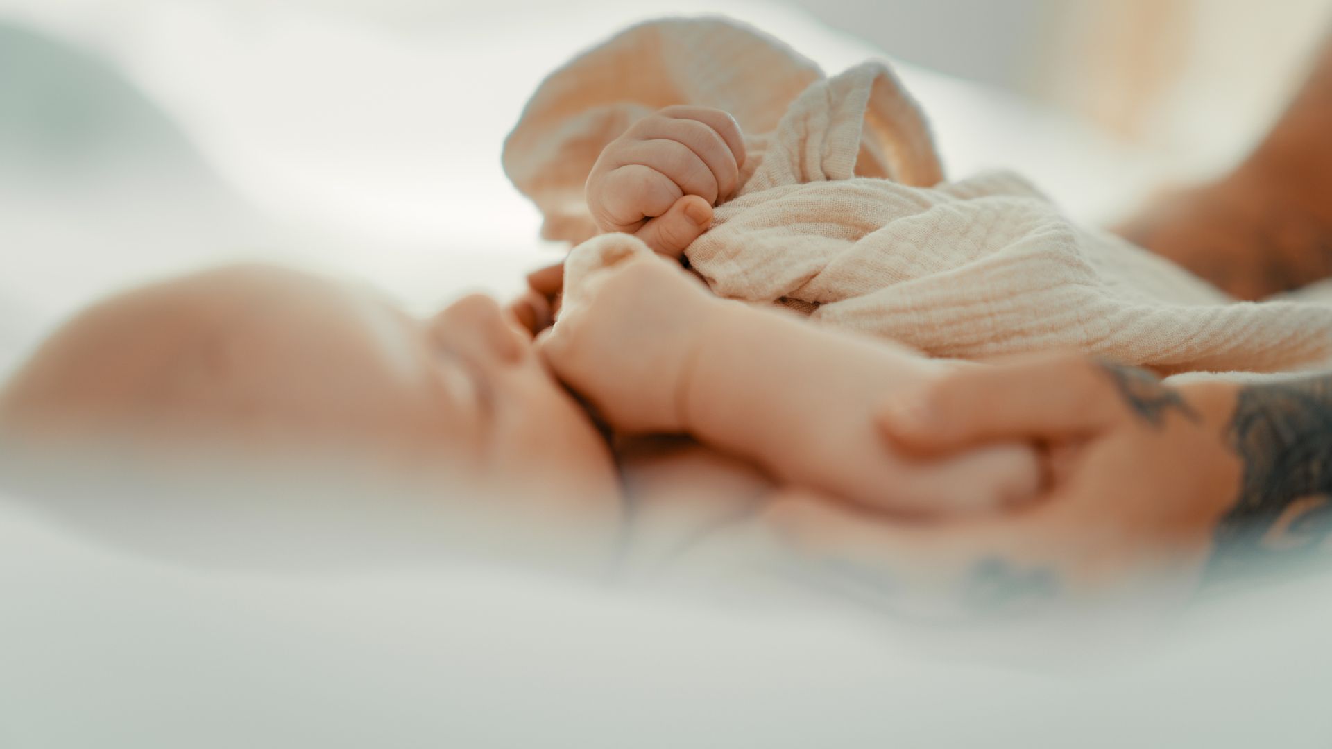 Parents Urged to Avoid Dangerous Baby Sleep Products