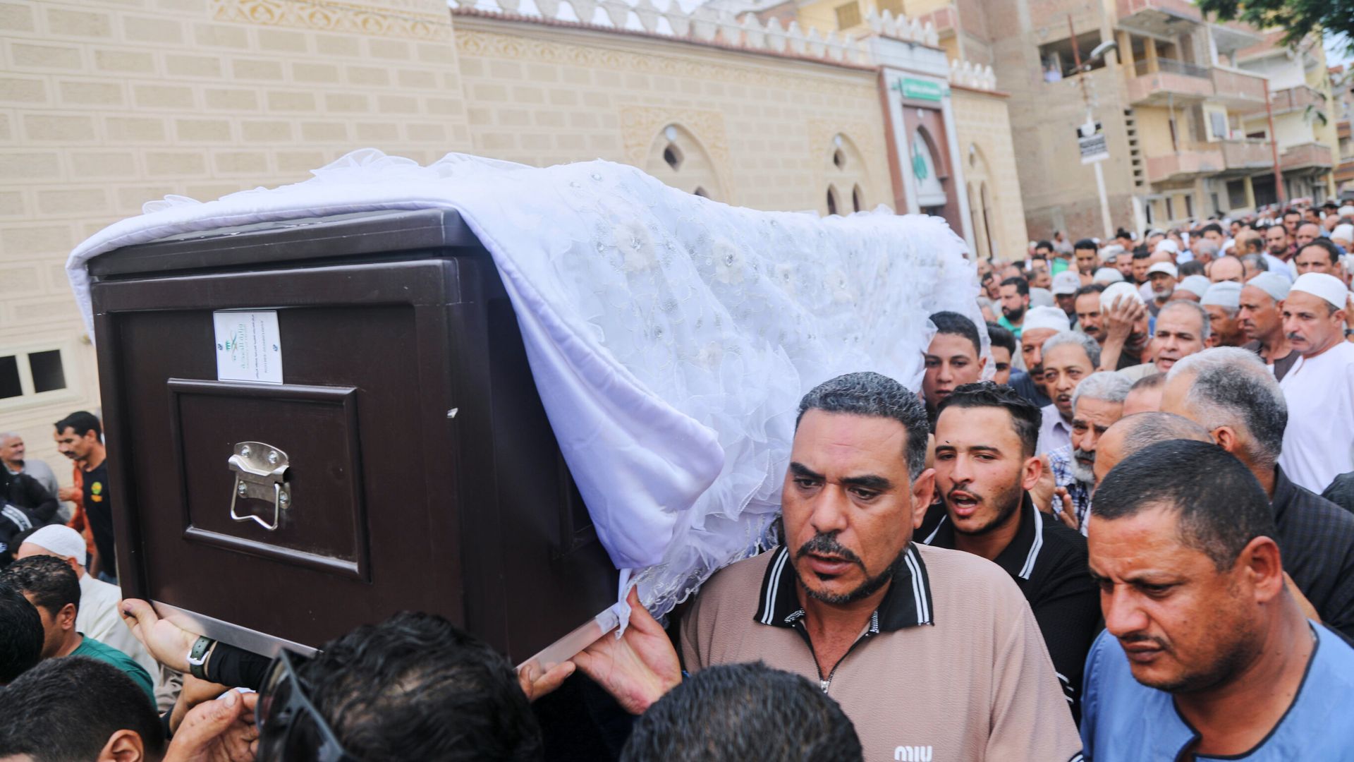 Riyadh Rocked by New Explosions as Regional Tensions Escalate Riyadh Rocked by New Explosions as Regional Tensions Escalate