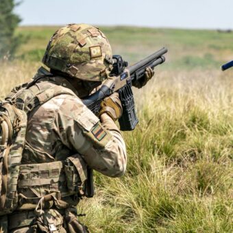 Poll Reveals Nearly Half of Britons Refuse to Fight for Country Poll Reveals Nearly Half of Britons Refuse to Fight for Country