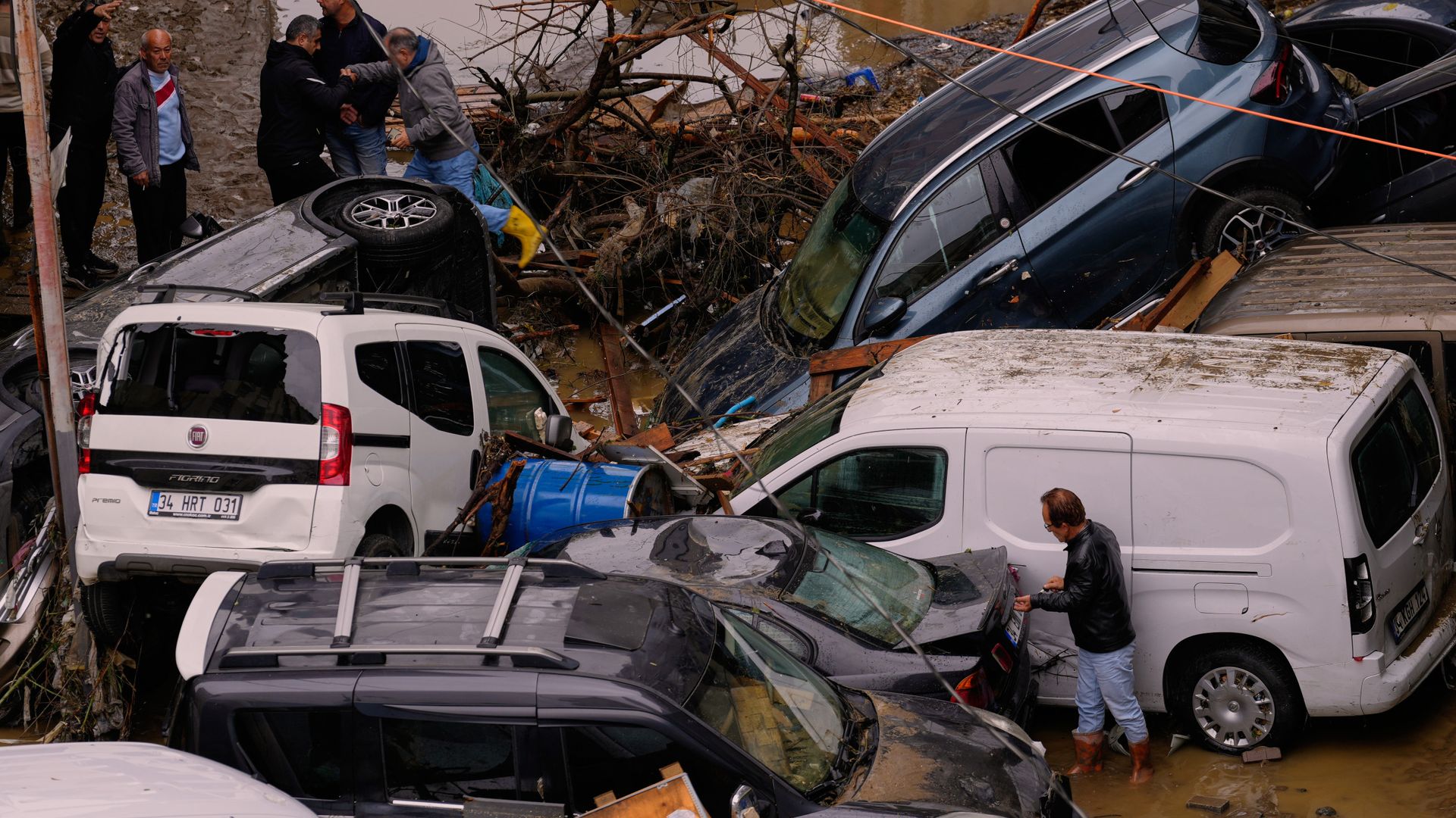 Istanbul Records Deadliest Flooding in Eight Decades Istanbul Records Deadliest Flooding in Eight Decades