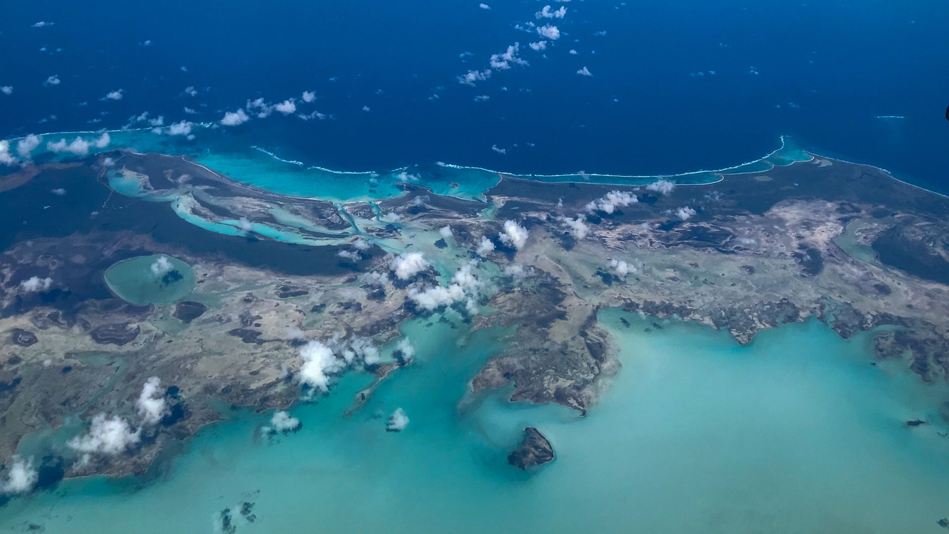 British Mother Dies in Bahamas Rescue Attempt During Family Snorkeling Trip British Mother Dies in Bahamas Rescue Attempt During Family Snorkeling Trip
