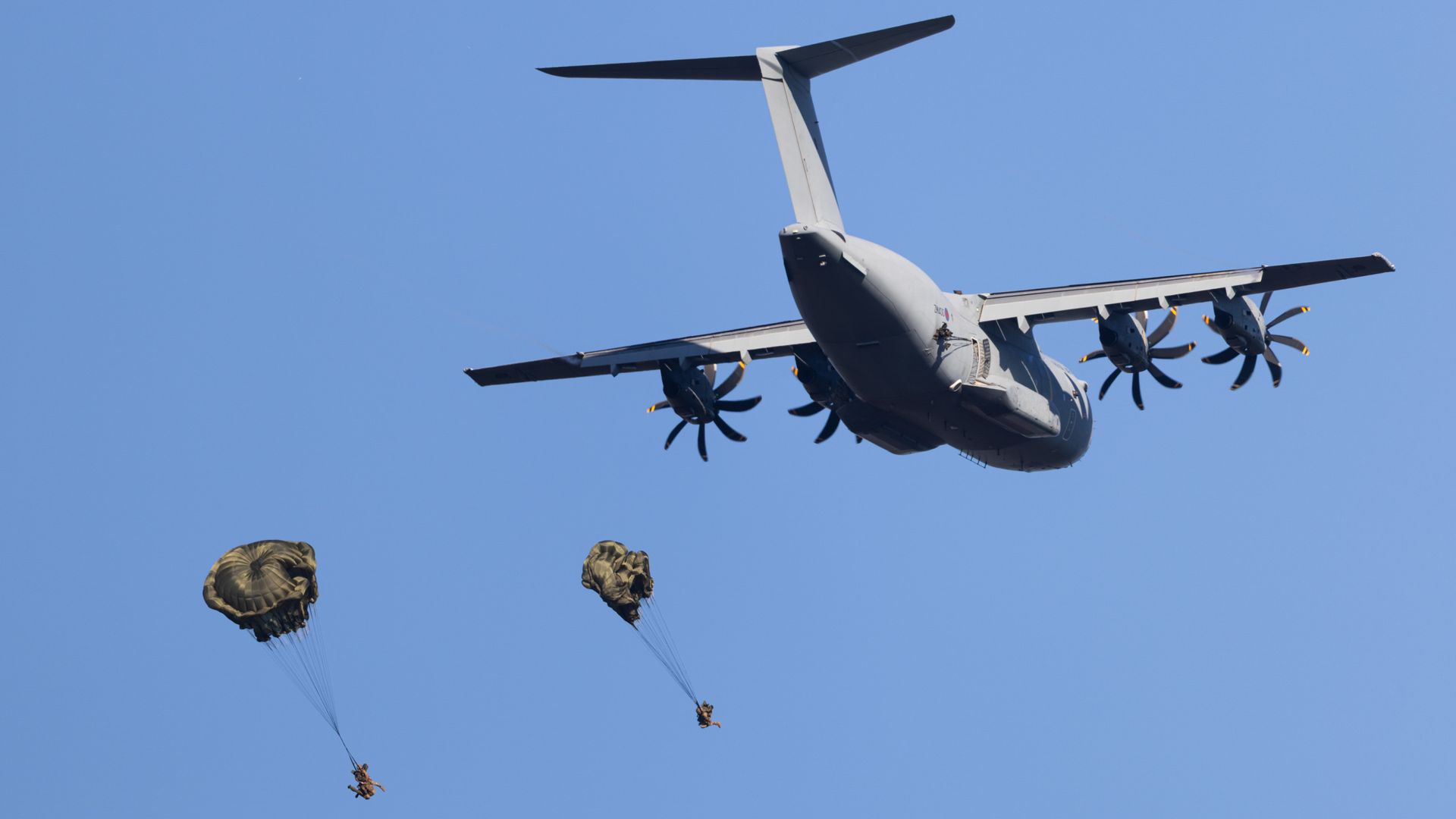 British and French Paratroopers Execute Massive NATO Defense Drill in Germany