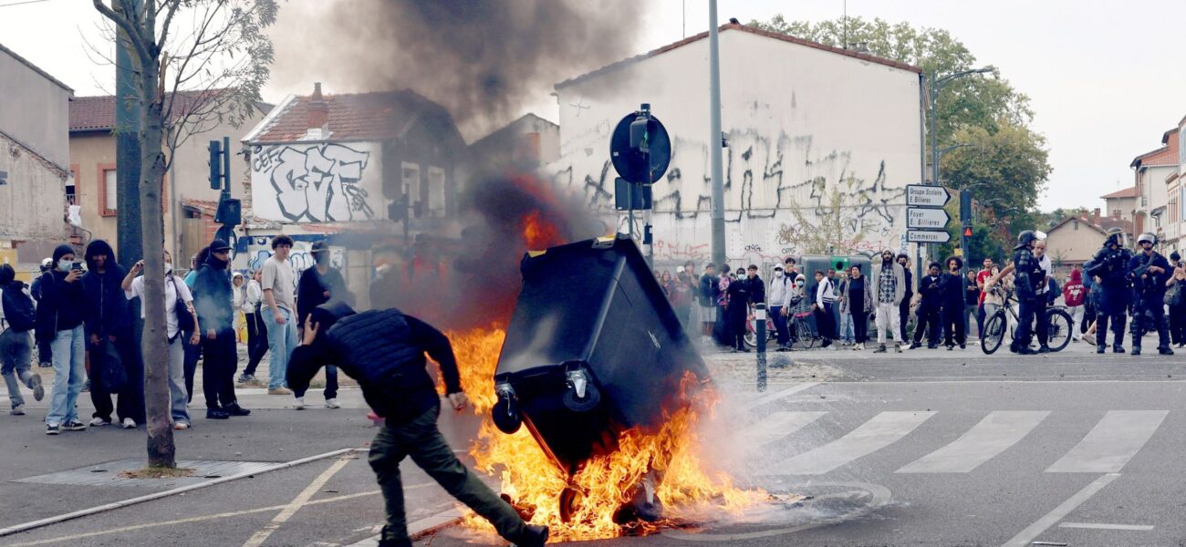 Violent Student Protests Spread Across France Amid Funding Frustrations