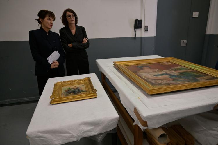 French Investigators Recover Stolen Renoirs Using DNA and Vehicle Tracking
