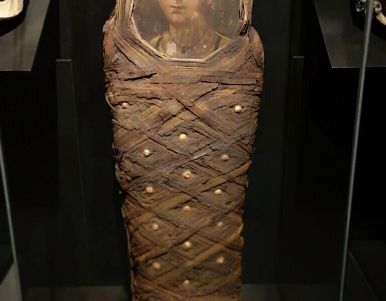 Egypt’s Fayoum Mummy Portraits Set for First International Exhibition After Restoration Egypt’s Fayoum Mummy Portraits Set for First International Exhibition After Restoration