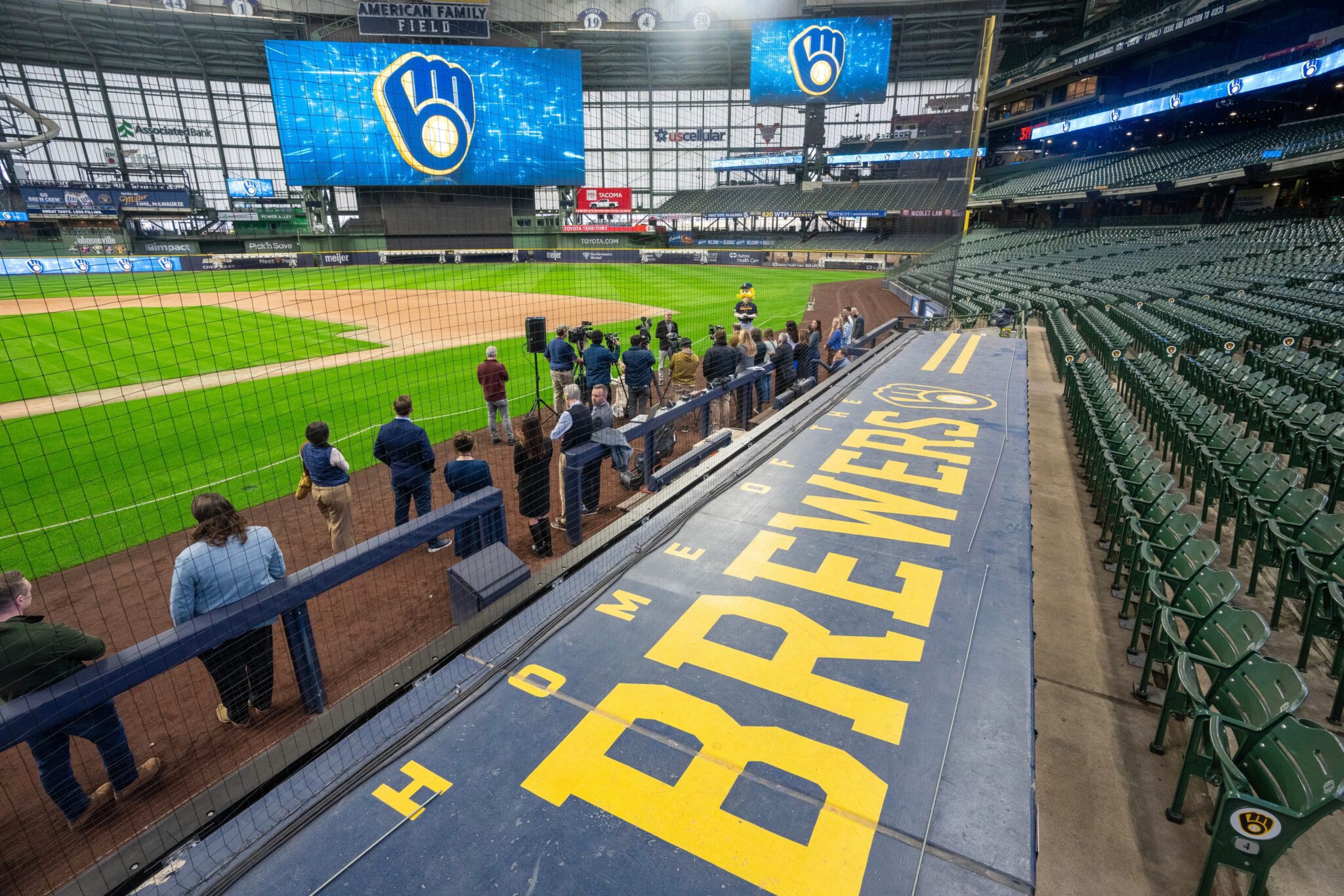 Milwaukee Brewers Face Backlash Over ‘Timeless Ticket’ World Series Seating Milwaukee Brewers Face Backlash Over ‘Timeless Ticket’ World Series Seating
