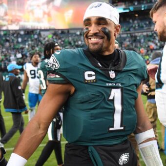 Eagles Rule Out Jalen Hurts for Sunday’s Game Against Carolina Due to Blood Clot