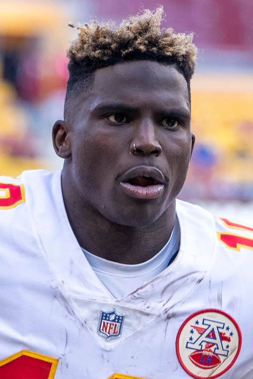 Tyreek Hill Found Liable for Battery, Ordered to Pay 0,000 to Estranged Wife