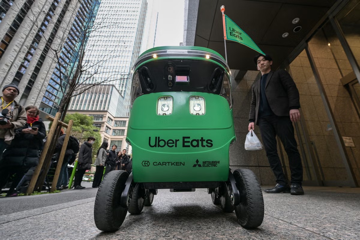 Retired Professor Arrested for Blocking Delivery Robot in Philadelphia
